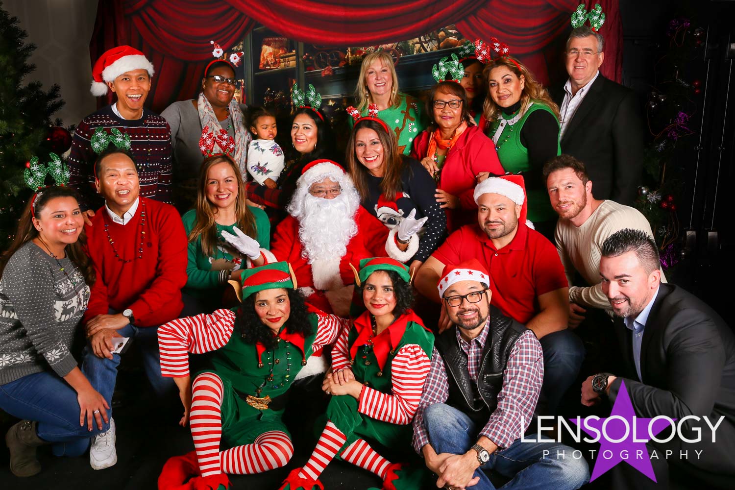 LENSOLOGY.NET - Sheraton Hotels Christmas Santa Shoot, LA, CA.
All images are copyright of Lensology.net
Email: info@lensology.net
www.lensology.net