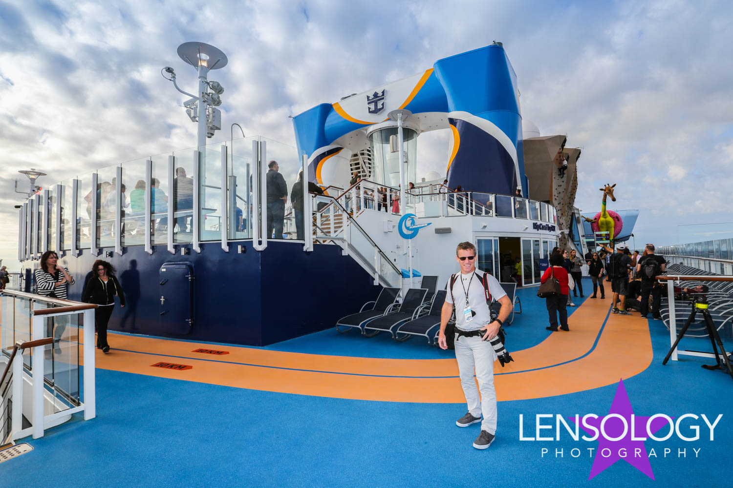 LENSOLOGY.NET - Flowrider photocall with Dancing With The Stars cast members aboard Royal Caribbeans Anthem Of The Seas, New Jersey.
All images are copyright of Lensology.net
Email: info@lensology.net
www.lensology.net