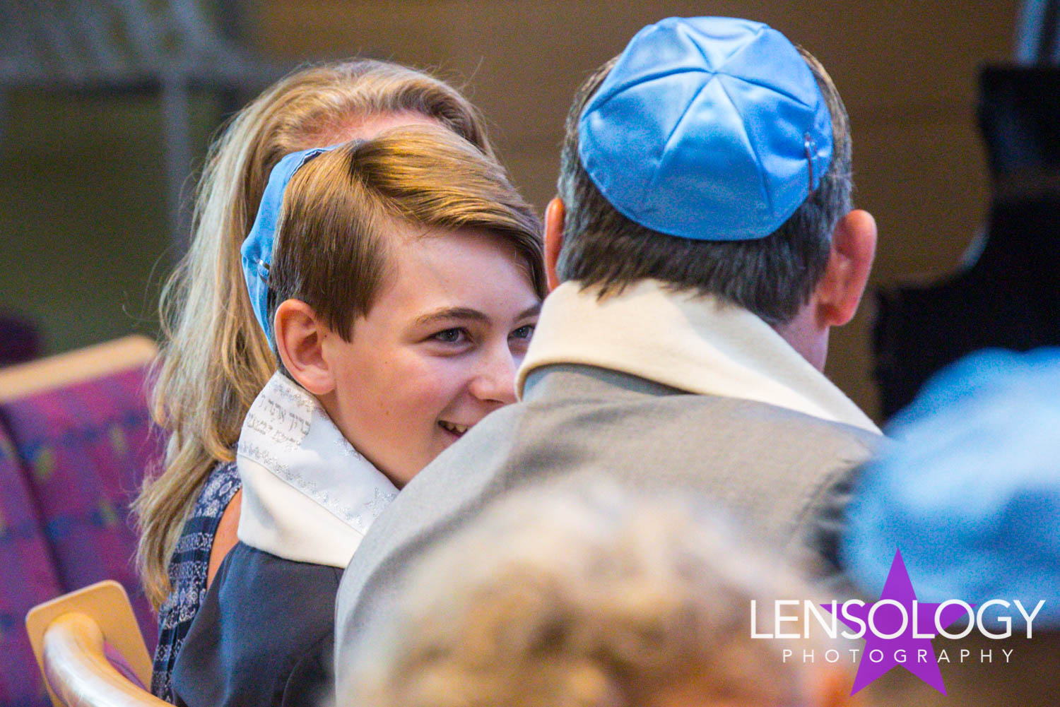 LENSOLOGY.NET - Riley G bar mitzvah ceremony, LA, CA.
All images are copyright of Lensology.net
Email: info@lensology.net
www.lensology.net